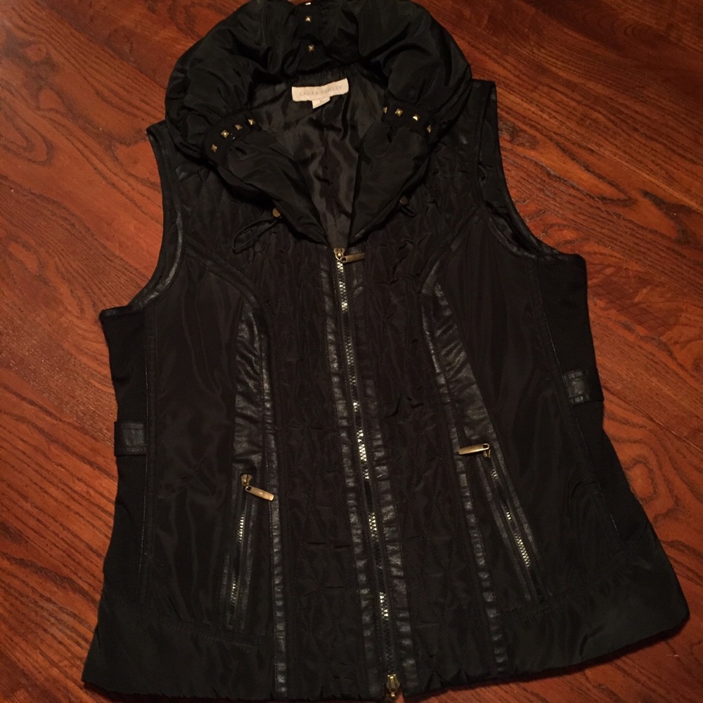 Laura Ashley M Zip Up Accent Vest Pockets Pleather